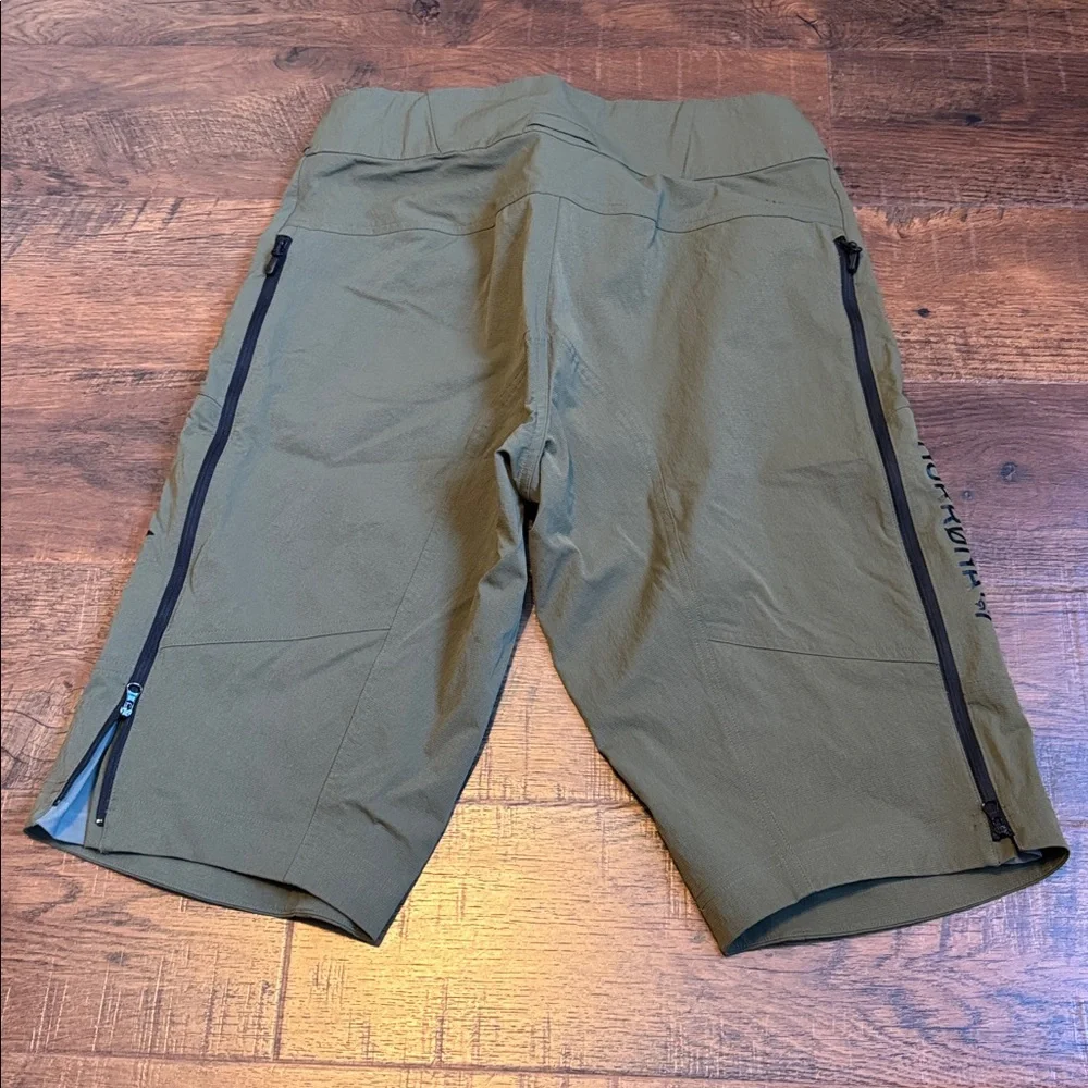 Phenomenal men’s Norrona brand Norwegian heavy duty sports shorts. Size m - Picture 5 of 9
